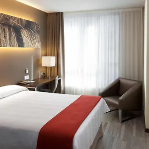 https://nh-barcelona-diagonal-center.topbarcelonahotels.com